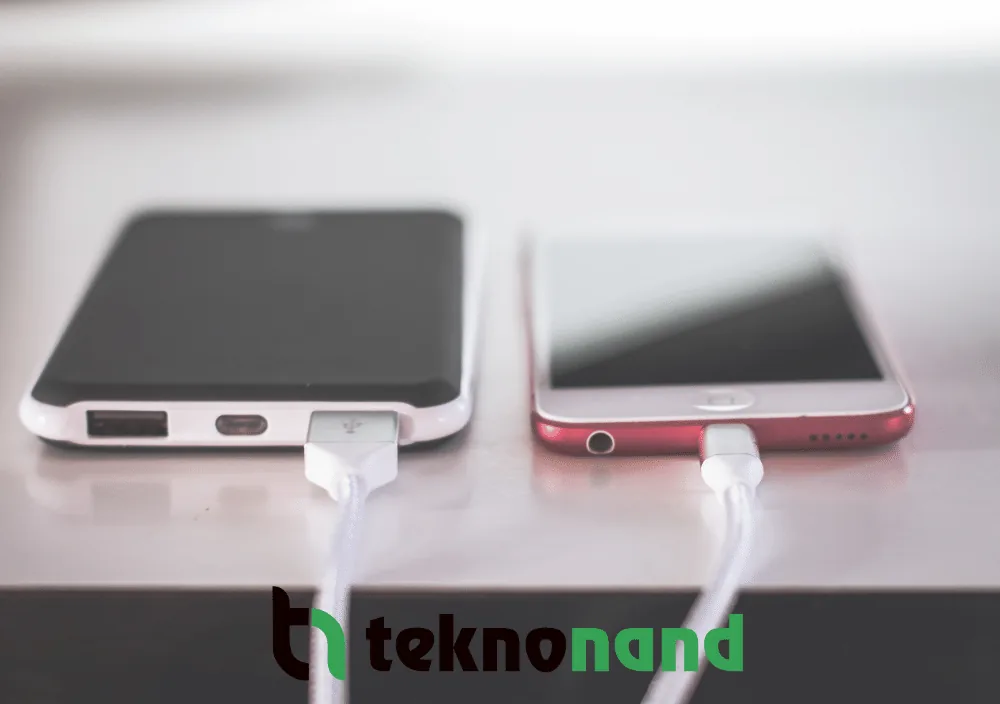 iPhone Şarj Alıyor Gözüküyor Ama Açılmıyor: Nedenleri ve Çözümleri