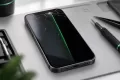 iPhone 12 Pro kırık ekran ve görüntü arızası örneği
