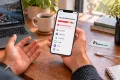 iPhone 12 saklama alanı dolu uyarısını anlatan temsili telefon görseli